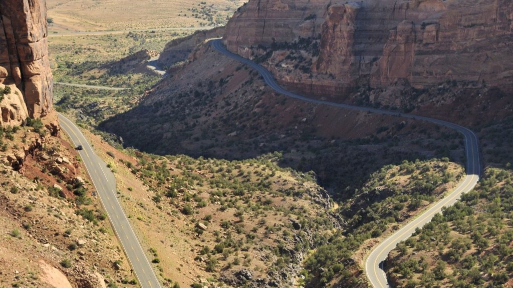 Five Teens Dead in Grand Junction Cliff Crash: Legal Rights Explained